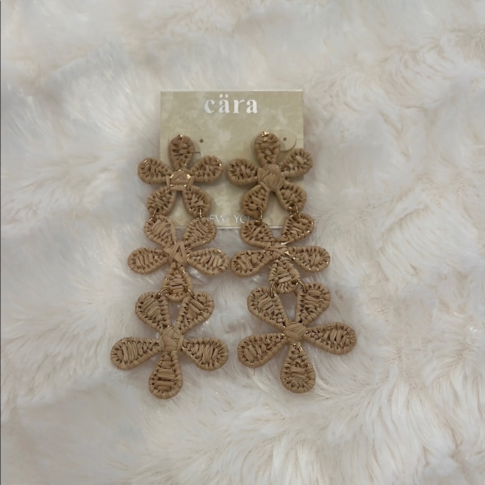 Cara Cara Tan Floral Filigree Earrings